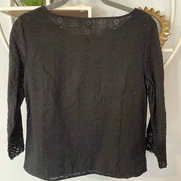 Gap Black Eyelit Black Blouse Shirt Women's XS Extra Small NWT - Picture 2 of 7